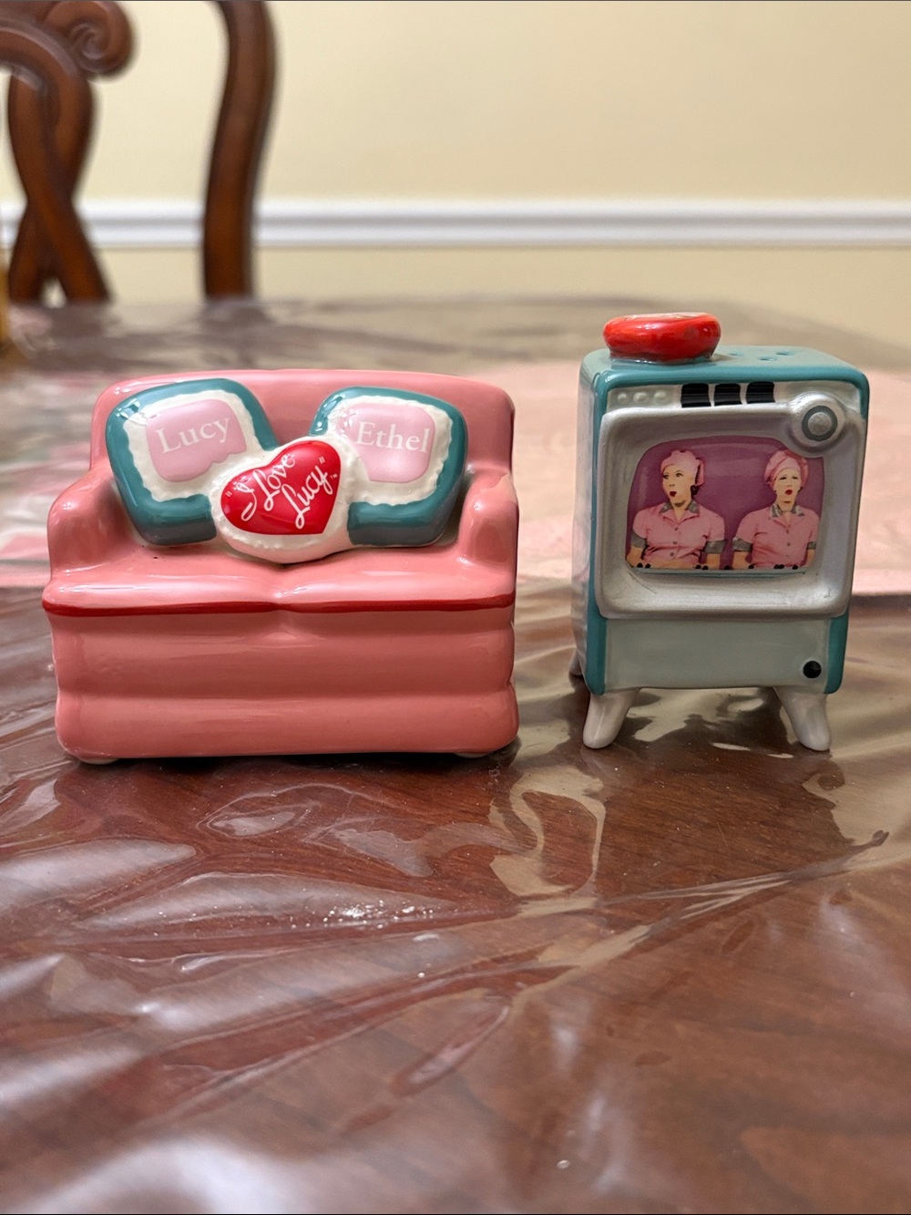 Pink Lucy & Ethel Ceramic Sofa and Vintage TV Decorative Set